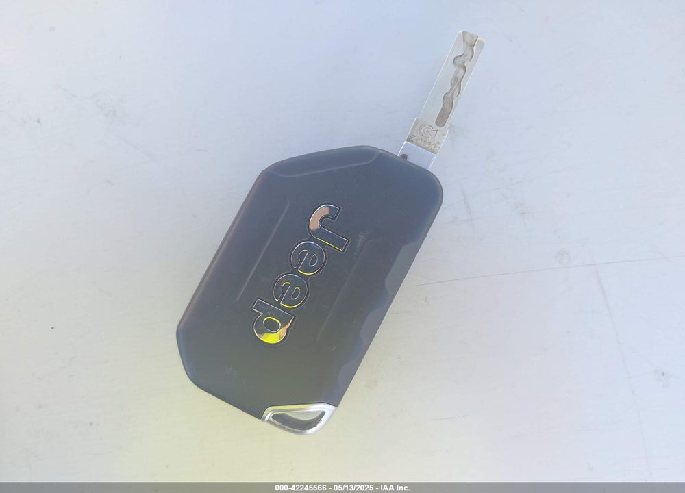 2021 JEEP GLADIATOR VIN: 1C6HJTAG7ML623561