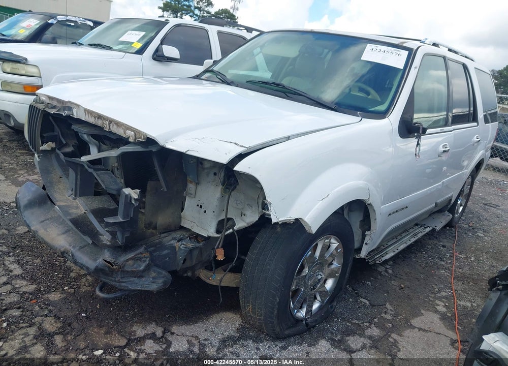 2004 LINCOLN NAVIGATOR VIN: 5LMFU27R24LJ31247