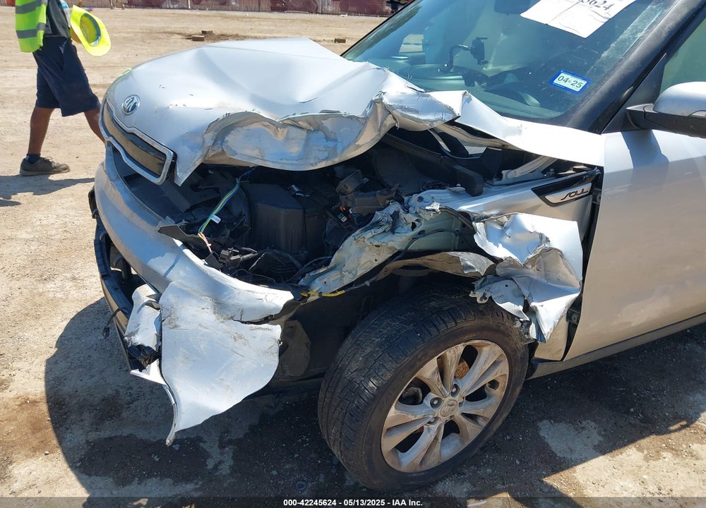 2014 KIA SOUL VIN: KNDJP3A56E7700227