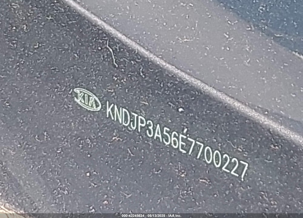 2014 KIA SOUL VIN: KNDJP3A56E7700227