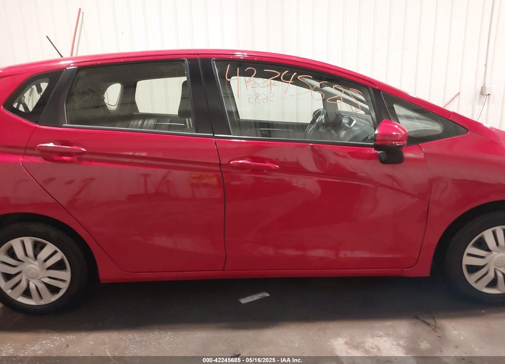 2016 HONDA FIT VIN: JHMGK5H54GX013100