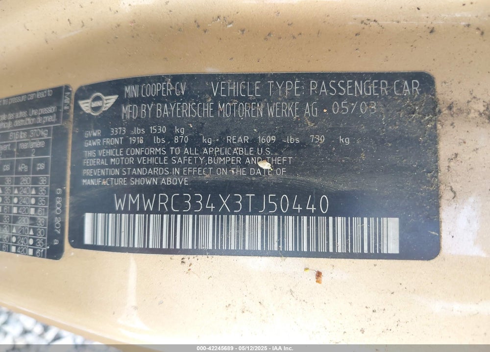 2003 MINI COOPER VIN: WMWRC334X3TJ50440