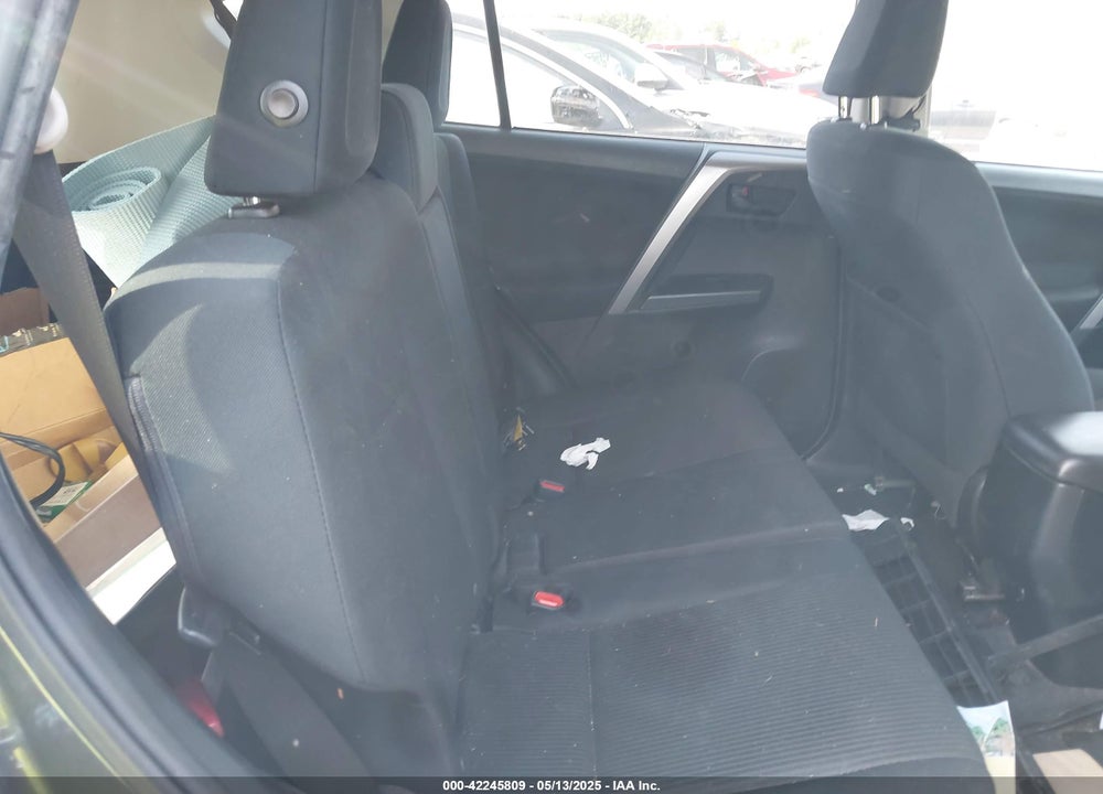 2017 TOYOTA RAV4 VIN: JTMZFREV9HJ708302