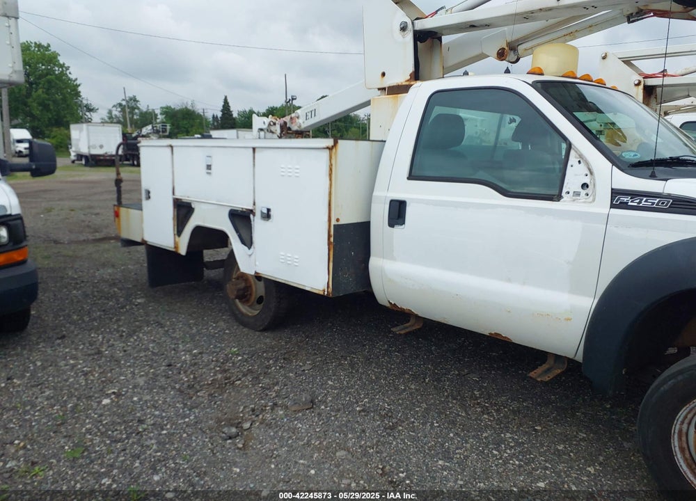 2013 FORD F-450 CHASSIS XL VIN: 1FDUF4GY2DEB14525