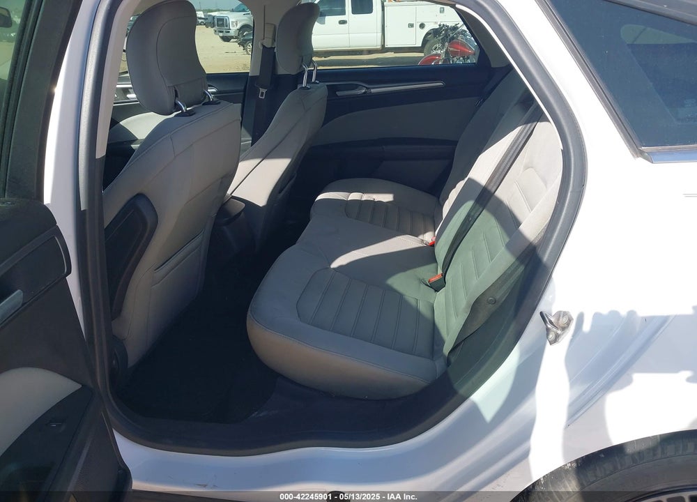 2014 FORD FUSION VIN: 3FA6P0G72ER268179