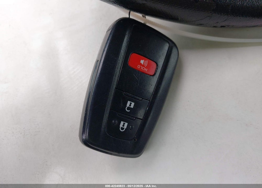 2018 TOYOTA PRIUS VIN: JTDKARFU7J3552406