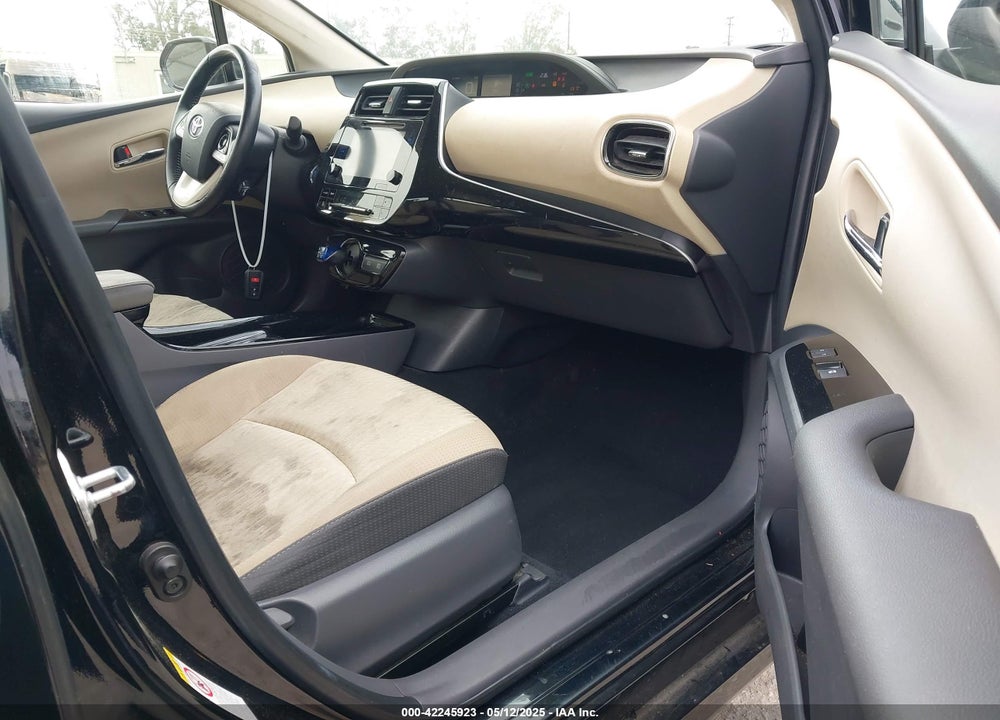 2018 TOYOTA PRIUS VIN: JTDKARFU7J3552406