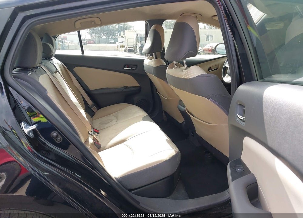 2018 TOYOTA PRIUS VIN: JTDKARFU7J3552406