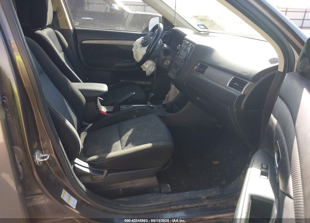 2016 MITSUBISHI OUTLANDER VIN: JA4AD2A32GZ050606