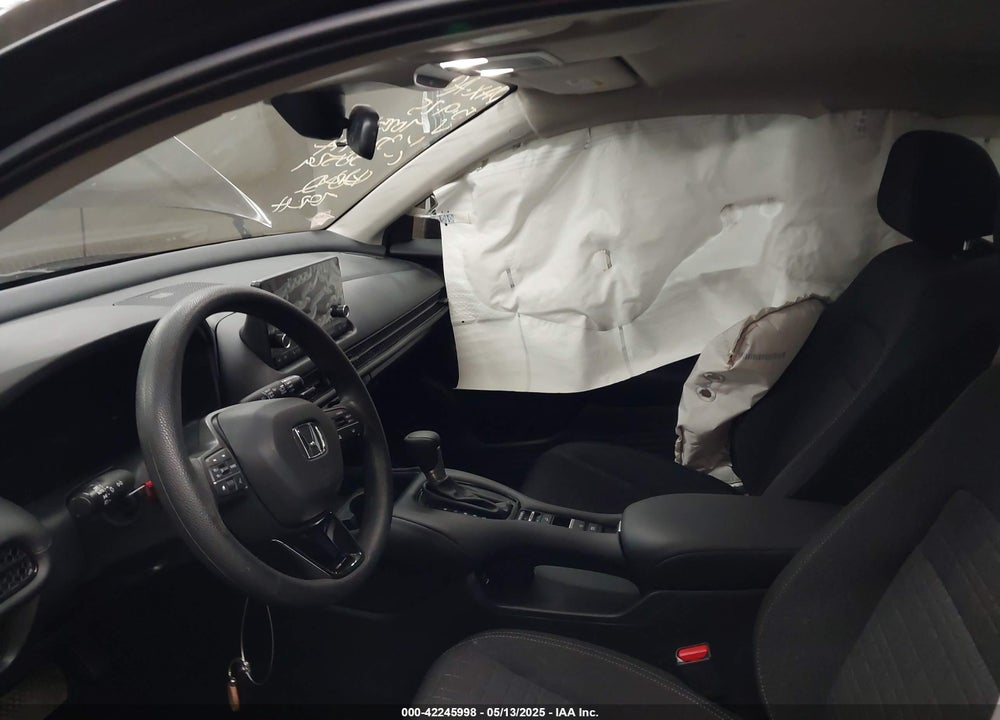 2025 HONDA HR-V VIN: 3CZRZ1H31SM702517