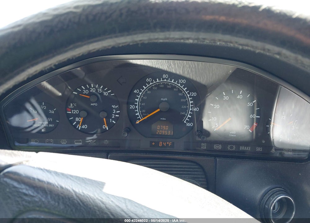 1998 MERCEDES-BENZ S 320 VIN: WDBGA33G0WA383574