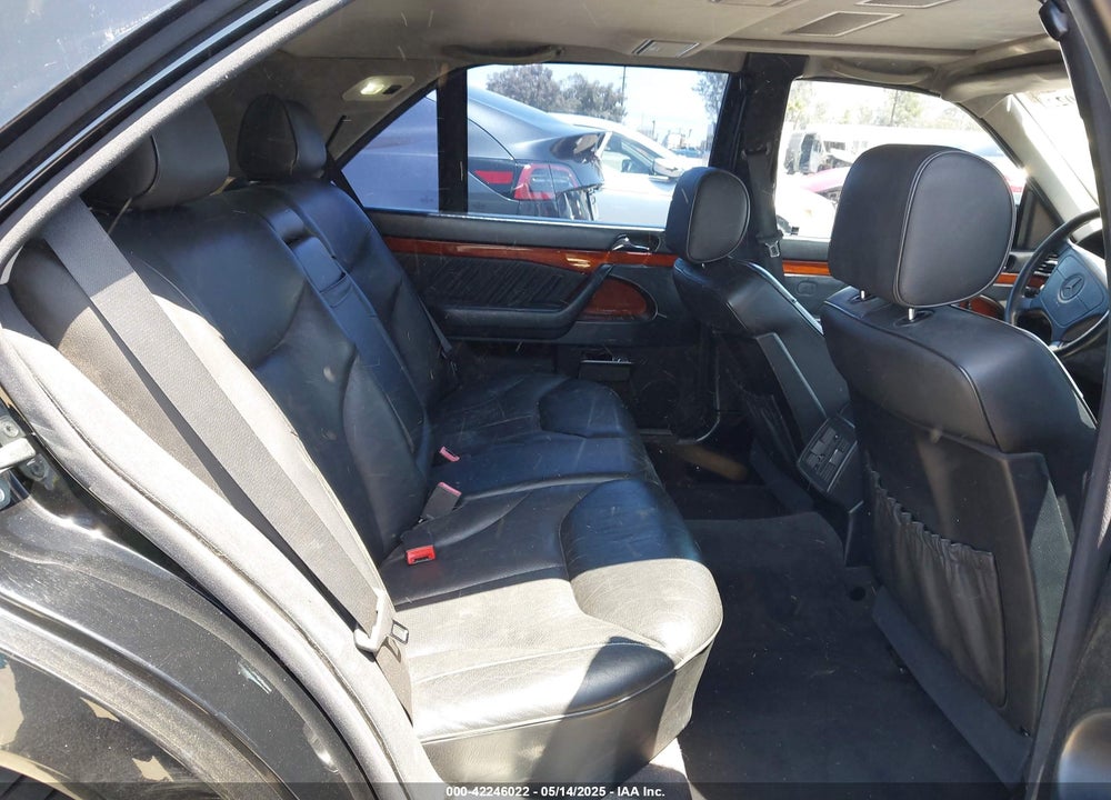 1998 MERCEDES-BENZ S 320 VIN: WDBGA33G0WA383574