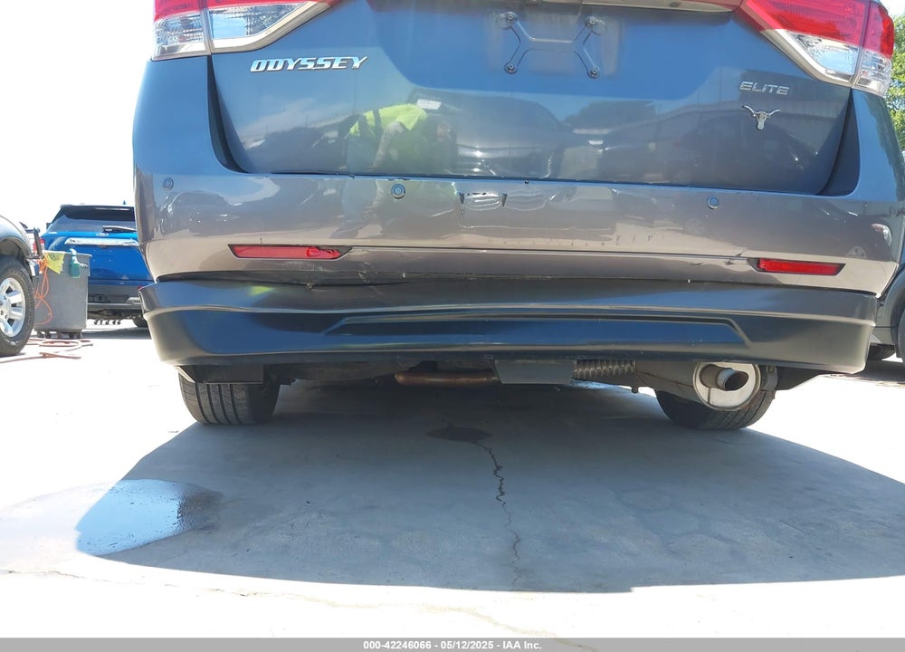 2015 HONDA ODYSSEY VIN: 5FNRL5H99FB017517