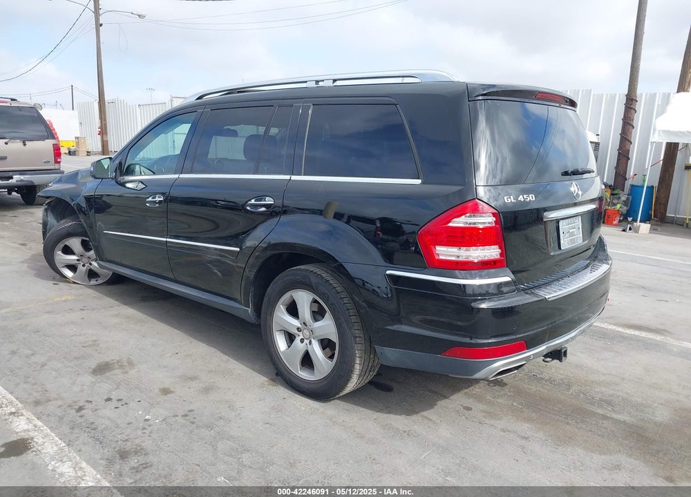 2011 MERCEDES-BENZ GL 450 4MATIC VIN: 4JGBF7BE5BA753833