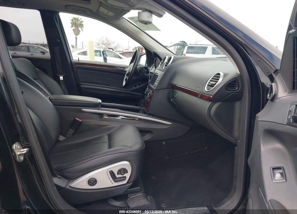 2011 MERCEDES-BENZ GL 450 4MATIC VIN: 4JGBF7BE5BA753833