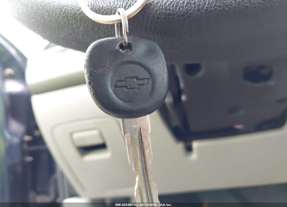 2009 CHEVROLET COBALT VIN: 1G1AS58H597168915