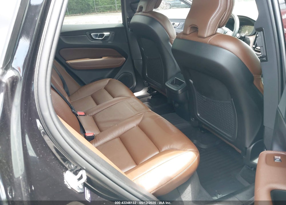 2021 VOLVO XC60 VIN: YV4102DK4M1818887