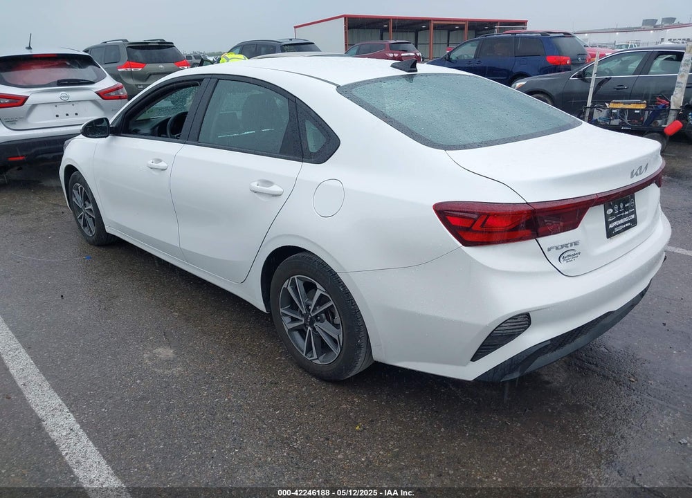 2024 KIA FORTE VIN: 3KPF24AD5RE738460