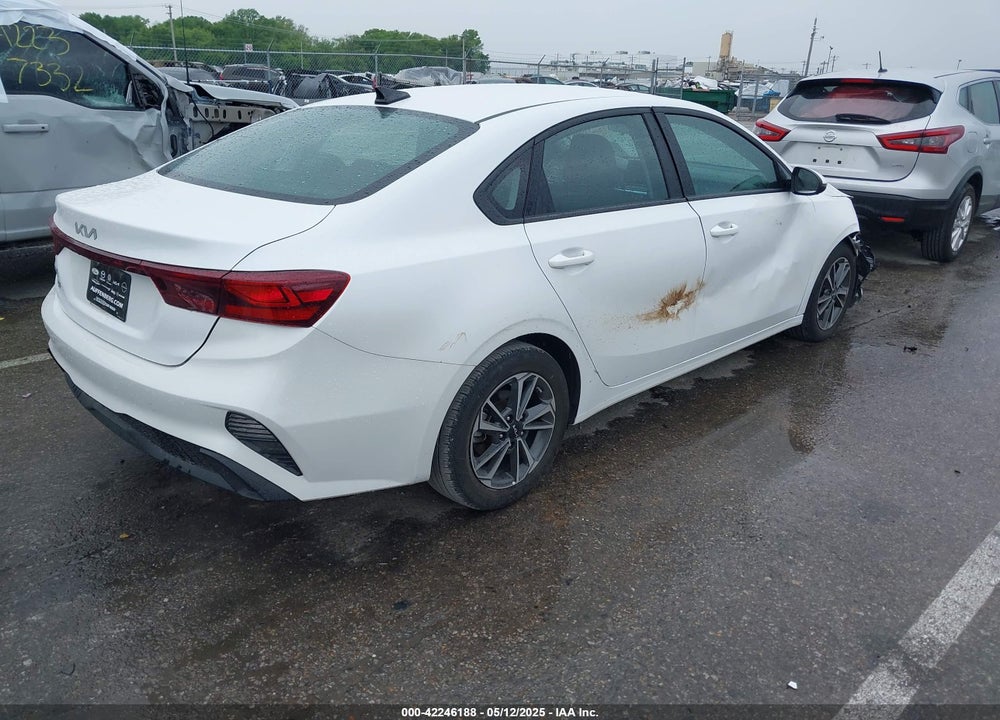 2024 KIA FORTE VIN: 3KPF24AD5RE738460