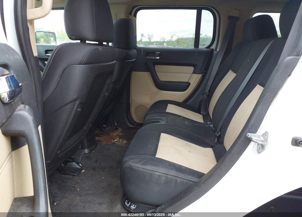 2008 HUMMER H3 SUV VIN: 5GTEN13E988152370