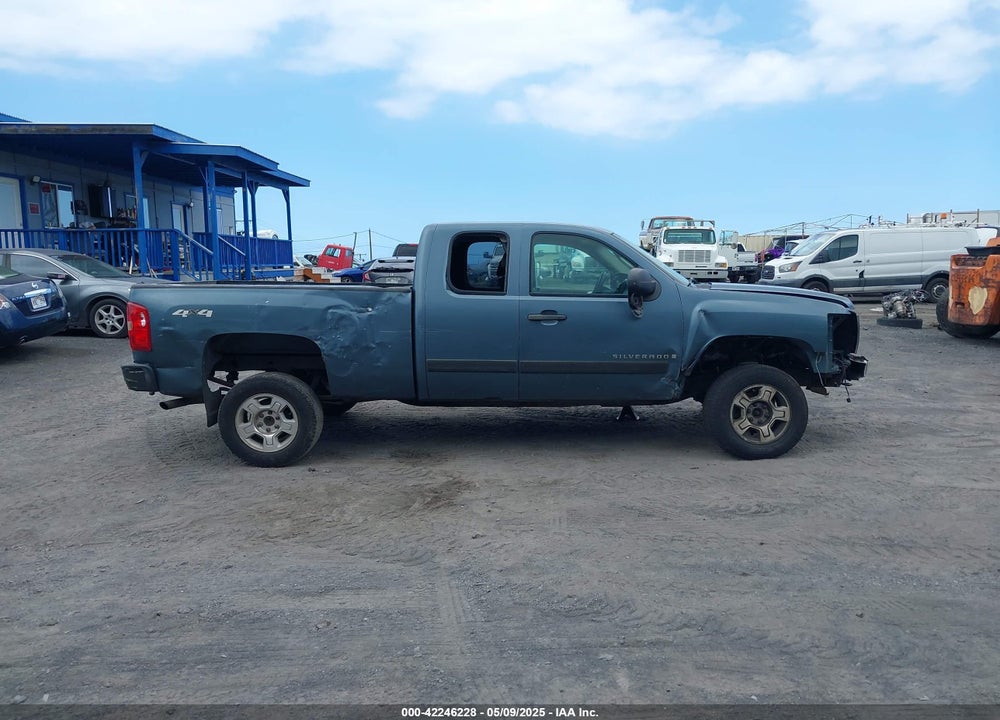 2007 CHEVROLET SILVERADO 1500 VIN: 2GCEK19J571718286