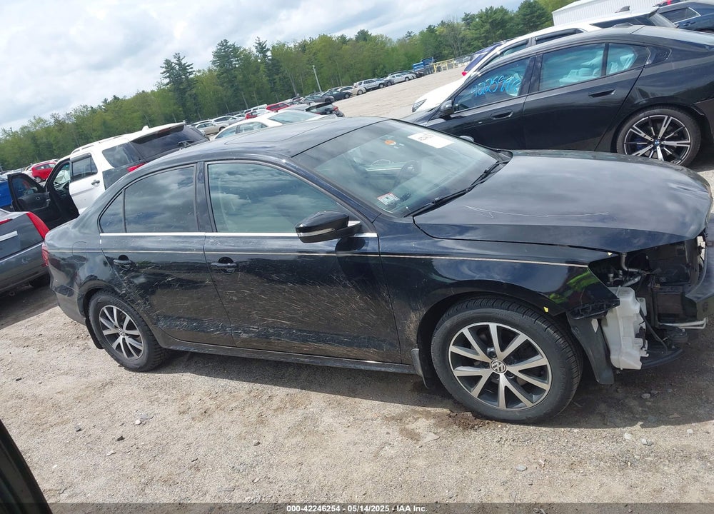 2017 VOLKSWAGEN JETTA 1.4T SE VIN: 3VWDB7AJXHM276459