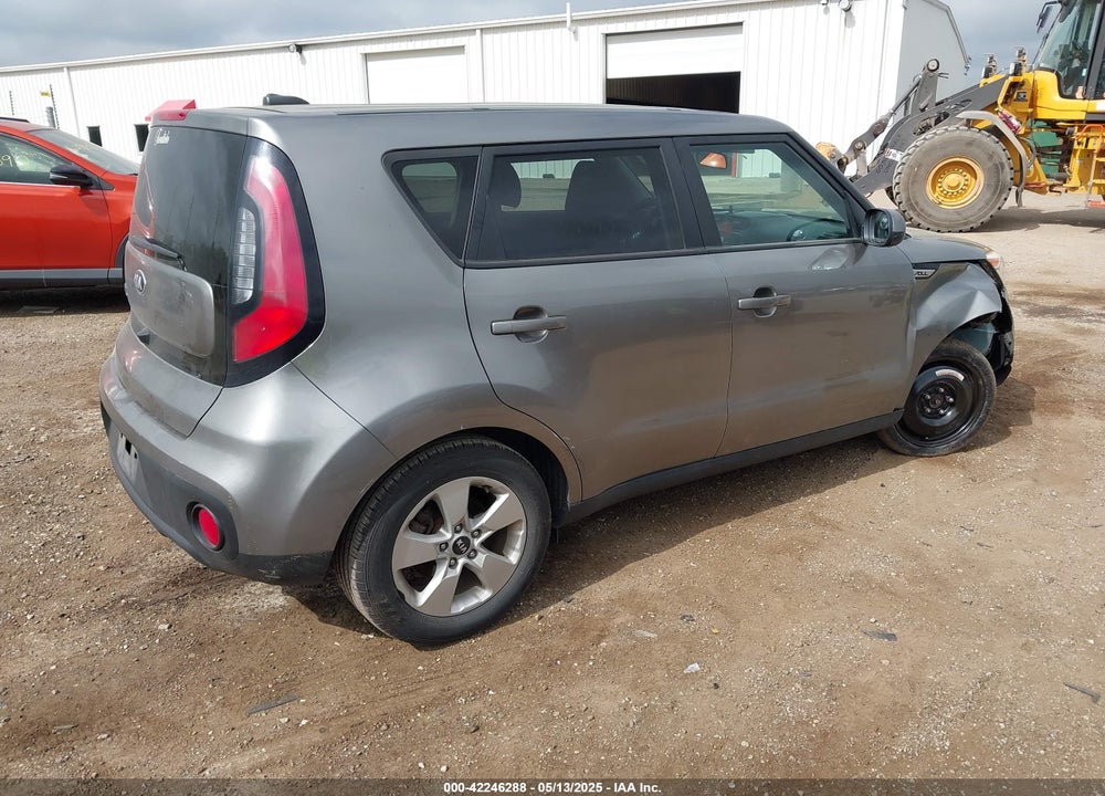 2019 KIA SOUL VIN: KNDJN2A28K7662646