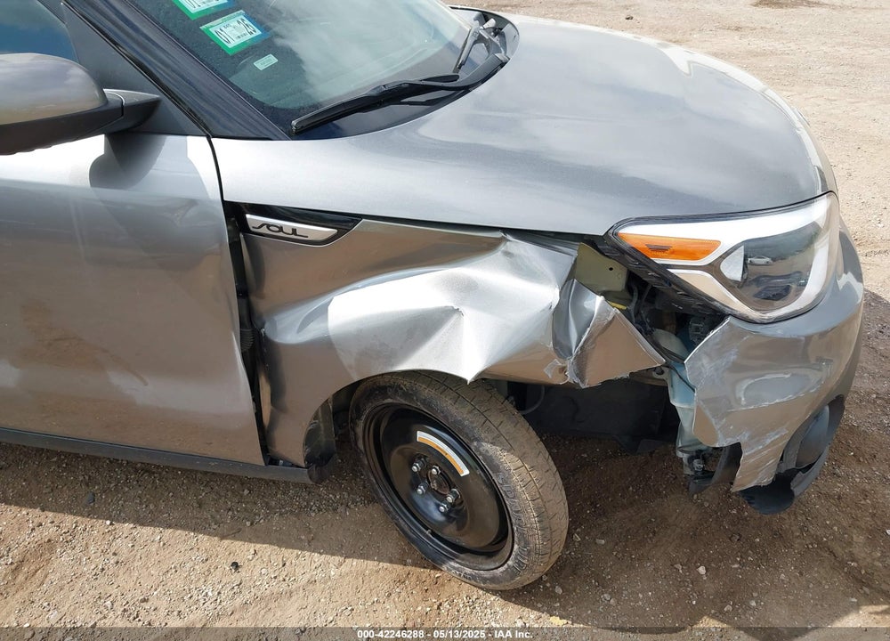 2019 KIA SOUL VIN: KNDJN2A28K7662646