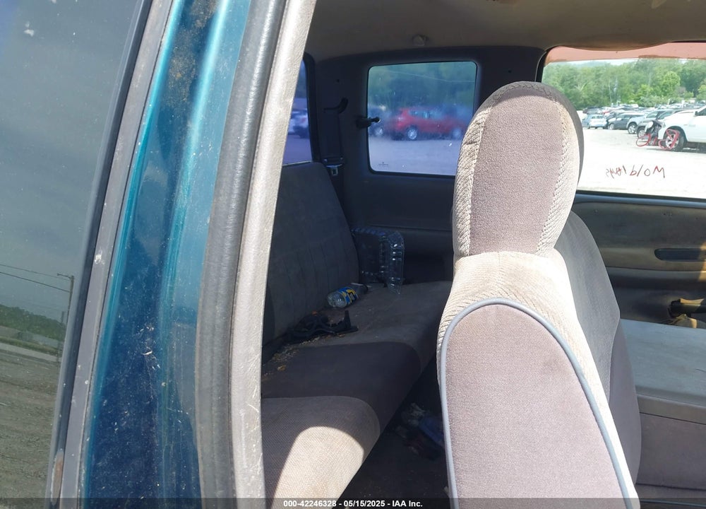 1995 DODGE RAM 2500 VIN: 3B7KC23C8SM179549