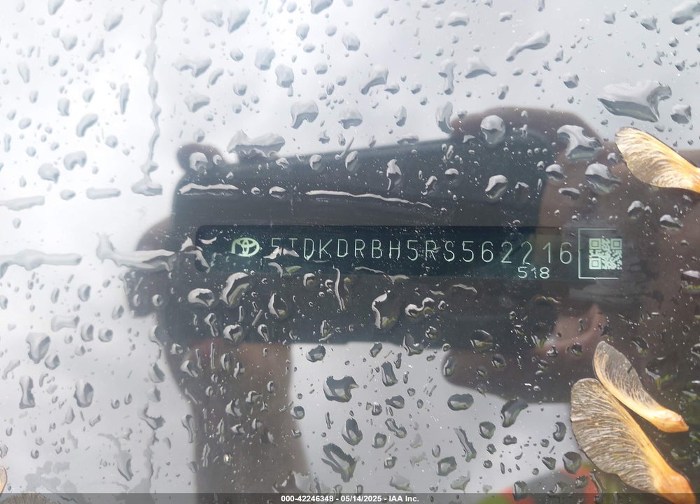 2024 TOYOTA HIGHLANDER VIN: 5TDKDRBH5RS562216