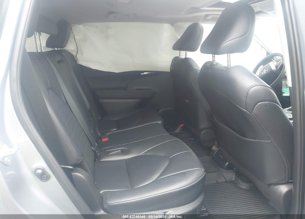 2024 TOYOTA HIGHLANDER VIN: 5TDKDRBH5RS562216