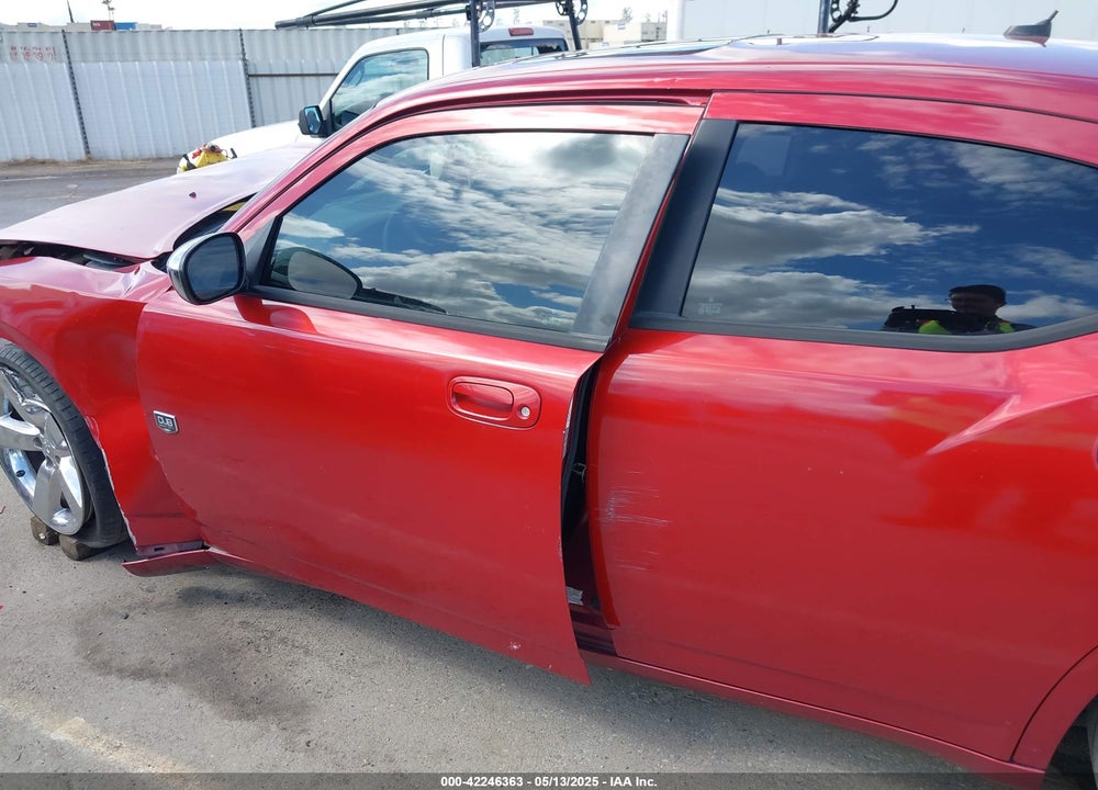2008 DODGE CHARGER VIN: 2B3KA33G88H336679