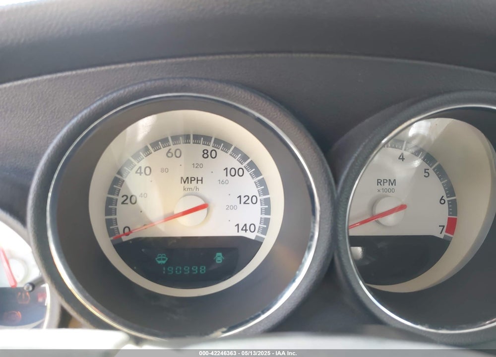 2008 DODGE CHARGER VIN: 2B3KA33G88H336679