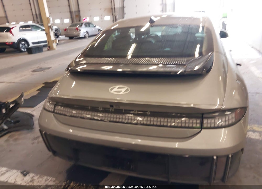 2023 HYUNDAI IONIQ 6 VIN: KMHM34ACXPA039185