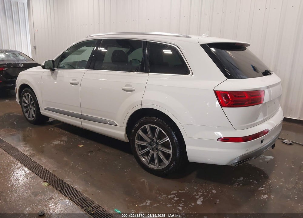 2018 AUDI Q7 3.0T PREMIUM VIN: WA1VAAF76JD039452