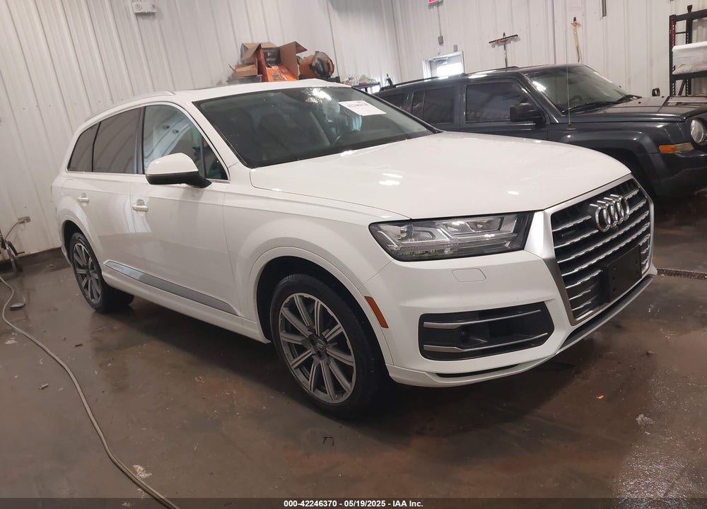 2018 AUDI Q7 3.0T PREMIUM VIN: WA1VAAF76JD039452