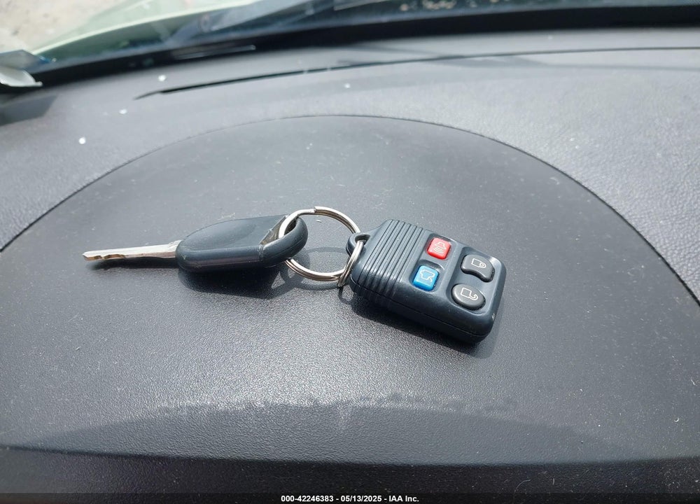 2007 FORD FOCUS S/SE/SES VIN: 1FAHP37N47W278284