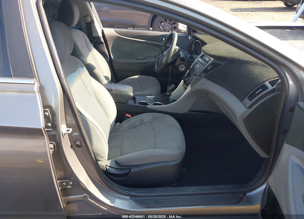 2012 HYUNDAI SONATA VIN: 5NPEB4AC8CH489982
