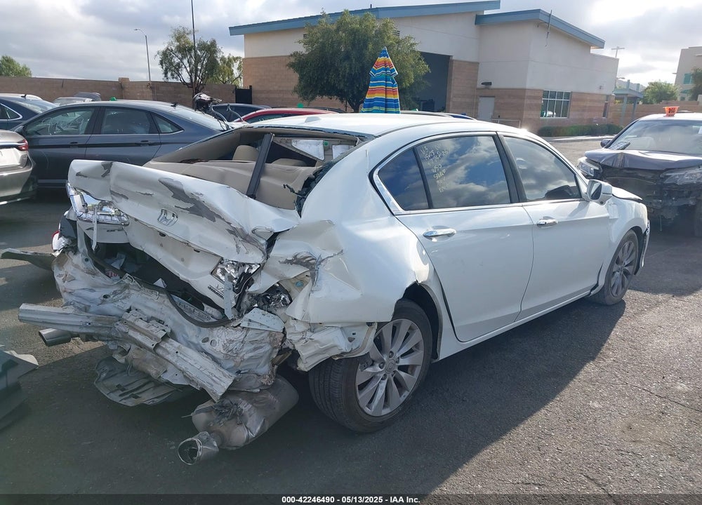 2015 HONDA ACCORD TOURING VIN: 1HGCR3F90FA012650
