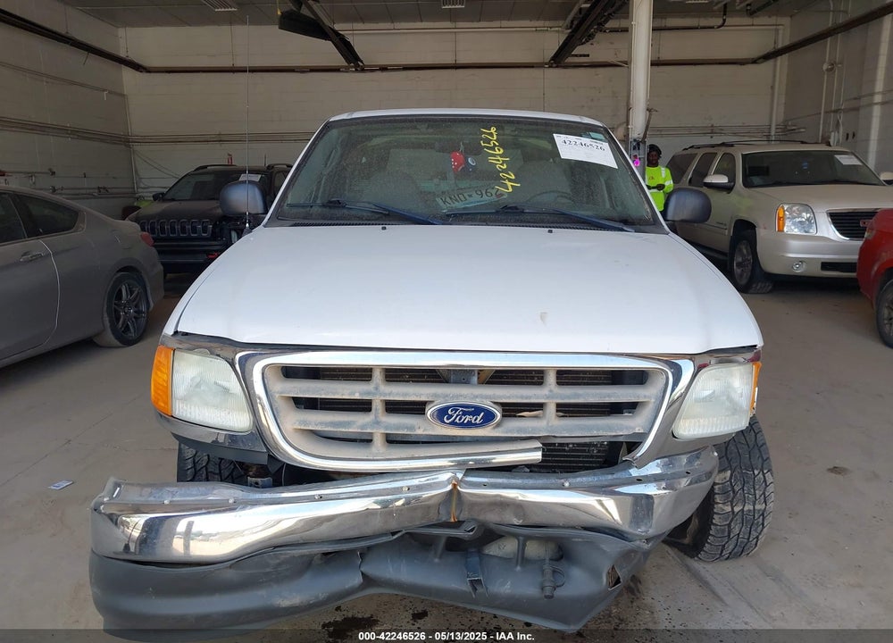 2004 FORD F-150 HERITAGE XL/XLT VIN: 2FTRF17214CA28696