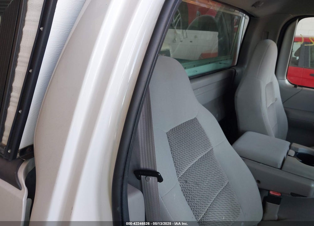 2004 FORD F-150 HERITAGE XL/XLT VIN: 2FTRF17214CA28696
