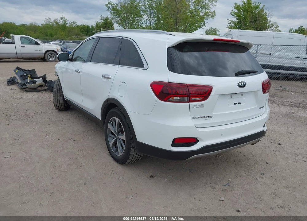 2019 KIA SORENTO VIN: 5XYPHDA51KG512534