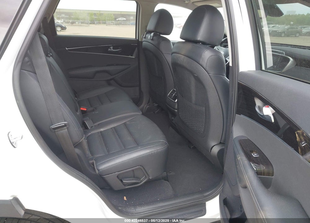 2019 KIA SORENTO VIN: 5XYPHDA51KG512534