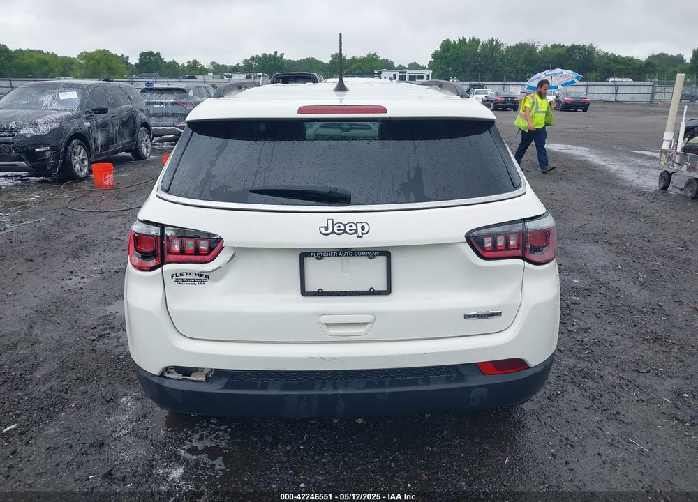 2019 JEEP COMPASS LATITUDE FWD VIN: 3C4NJCBB9KT652222