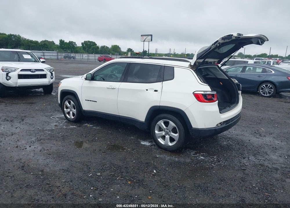 2019 JEEP COMPASS LATITUDE FWD VIN: 3C4NJCBB9KT652222