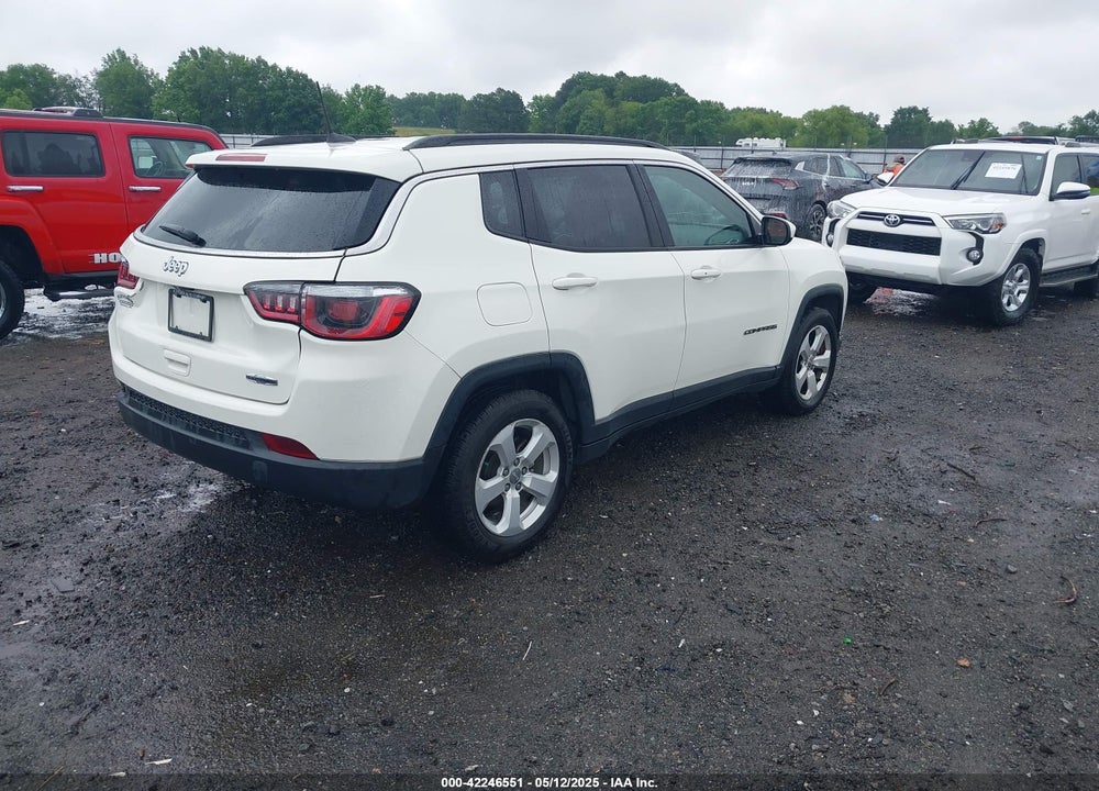 2019 JEEP COMPASS LATITUDE FWD VIN: 3C4NJCBB9KT652222