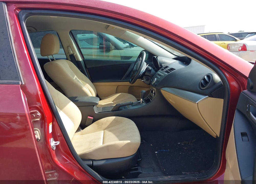 2011 MAZDA 3 I TOURING VIN: JM1BL1VF3B1407911