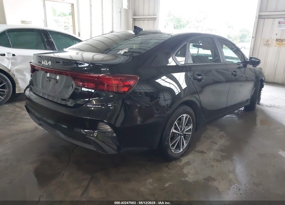 2024 KIA FORTE LXS VIN: 3KPF24AD7RE704844