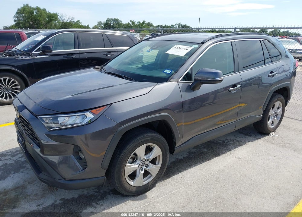 2020 TOYOTA RAV4 XLE VIN: 2T3W1RFV9LW096242