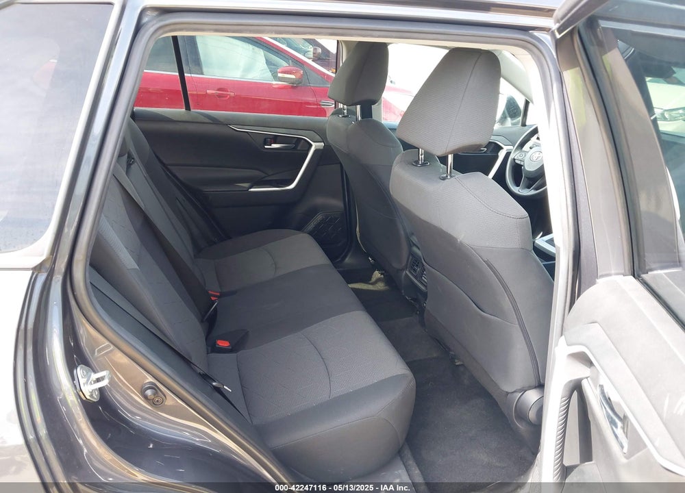 2020 TOYOTA RAV4 XLE VIN: 2T3W1RFV9LW096242
